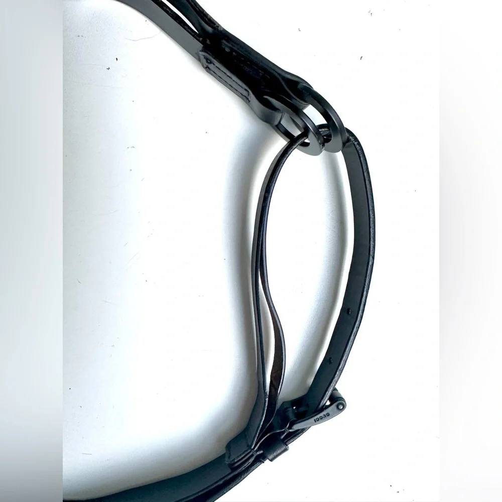 Gucci Black Leather Belt with Monochrome Hardware, damage